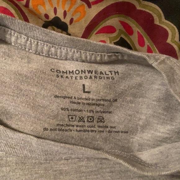 Donald Trump riding a scooter tshirt - Picture 2 of 3